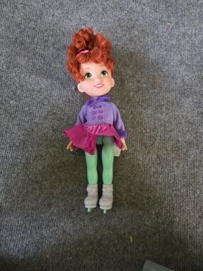 Fancy Nancy Doll. Skating Doll